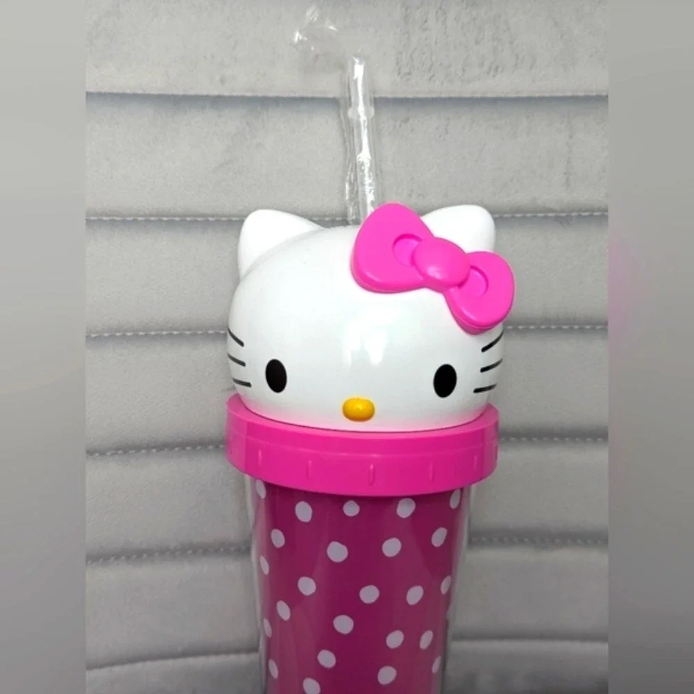 NWOT Hello Kitty Plastic Pink Polka Dot Tumbler/Water Bottle/Glass/Cup